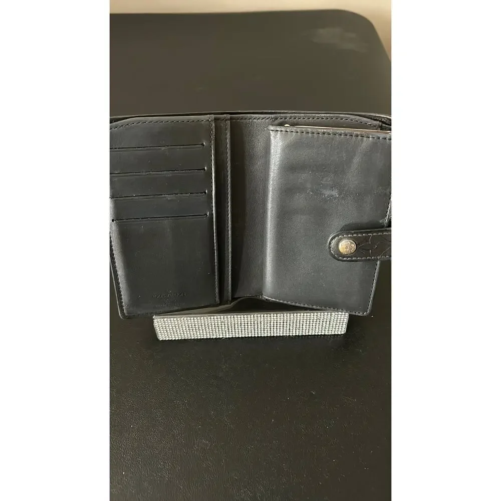 Louis Vuitton mat monogram wallet